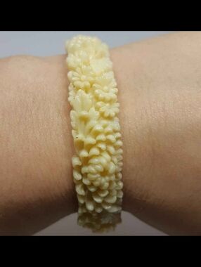 Floral Celluloid Antique Bracelet